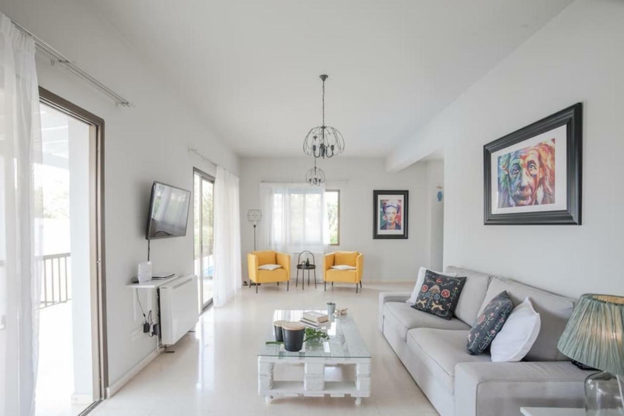 Villa 26 パ フォス エクステリア 写真